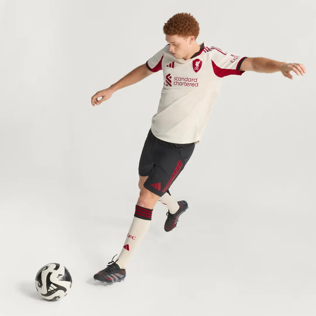 fff3cf_adidas-Liverpool-FC-Authentic-Away-Shirt-2526_WONDER-WHITE_JV6488_img3