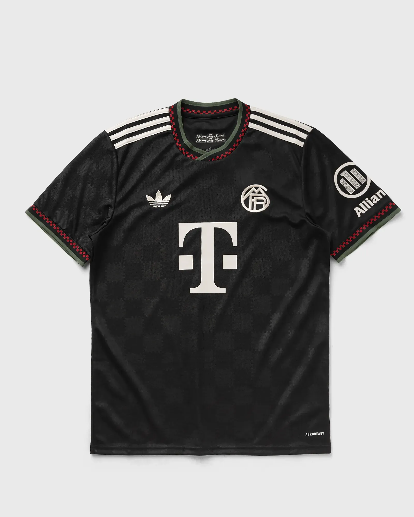 1F1F1F_BSTN-x-adidas-FC-Bayern-Munich-Third-Jersey-202526_BLACK_KE6801_img1