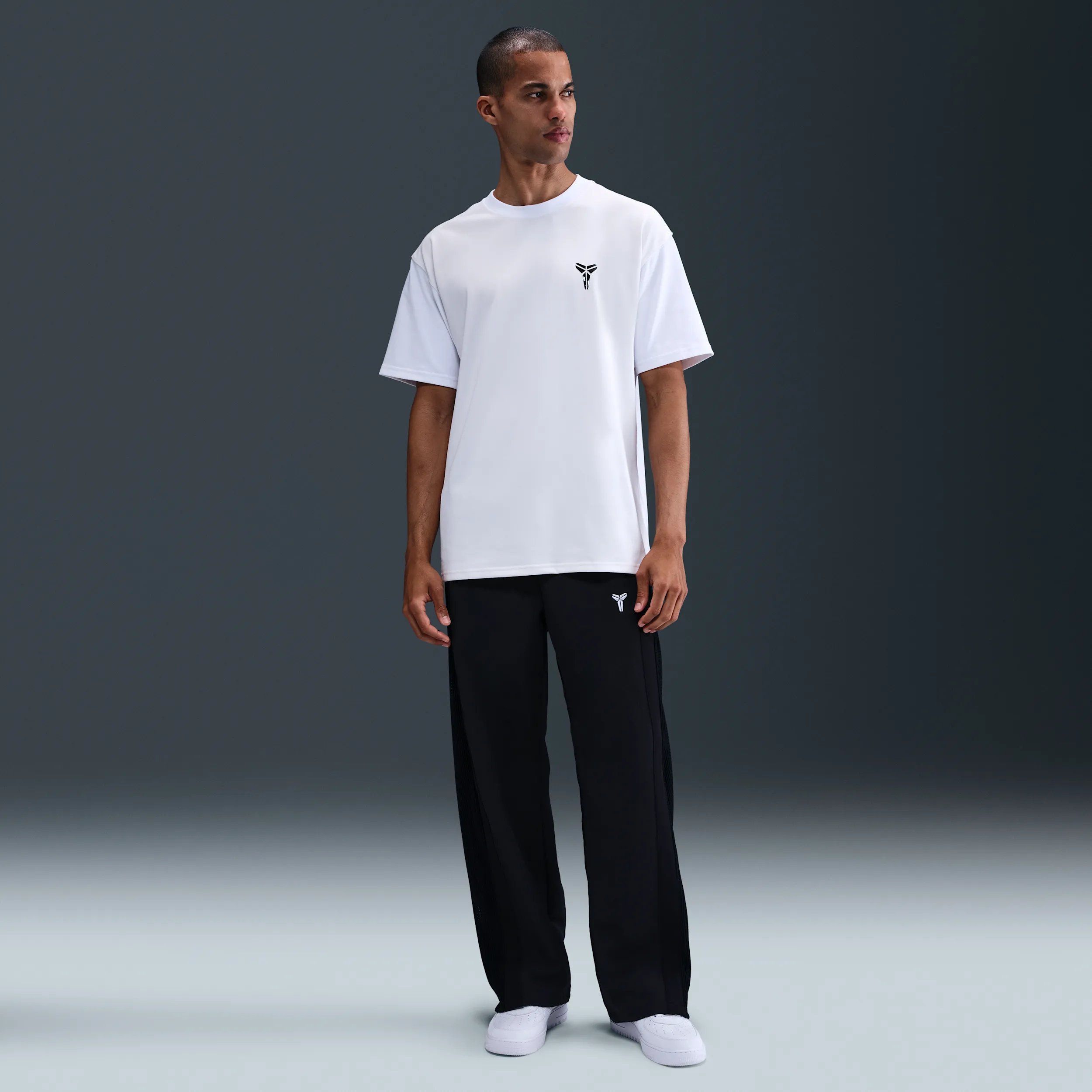 1F1F1F_Nike-Kobe-Dri-FIT-Basketball-T-Shirt_WHITE_IM0314-100_img4