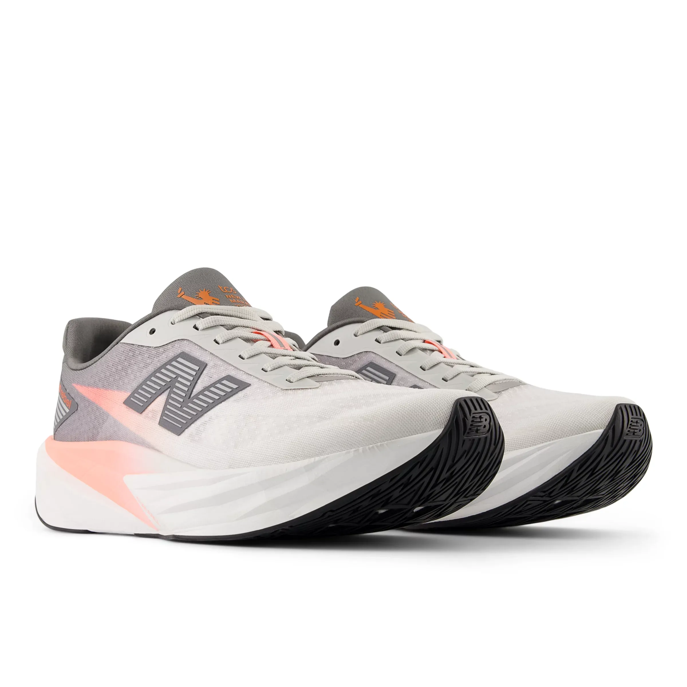 4A4549_New-Balance-TCS-NYC-Marathon-FuelCell-Rebel-v5_GRAPEFRUIT-GREY-MATTER_MFCXNY5_img1