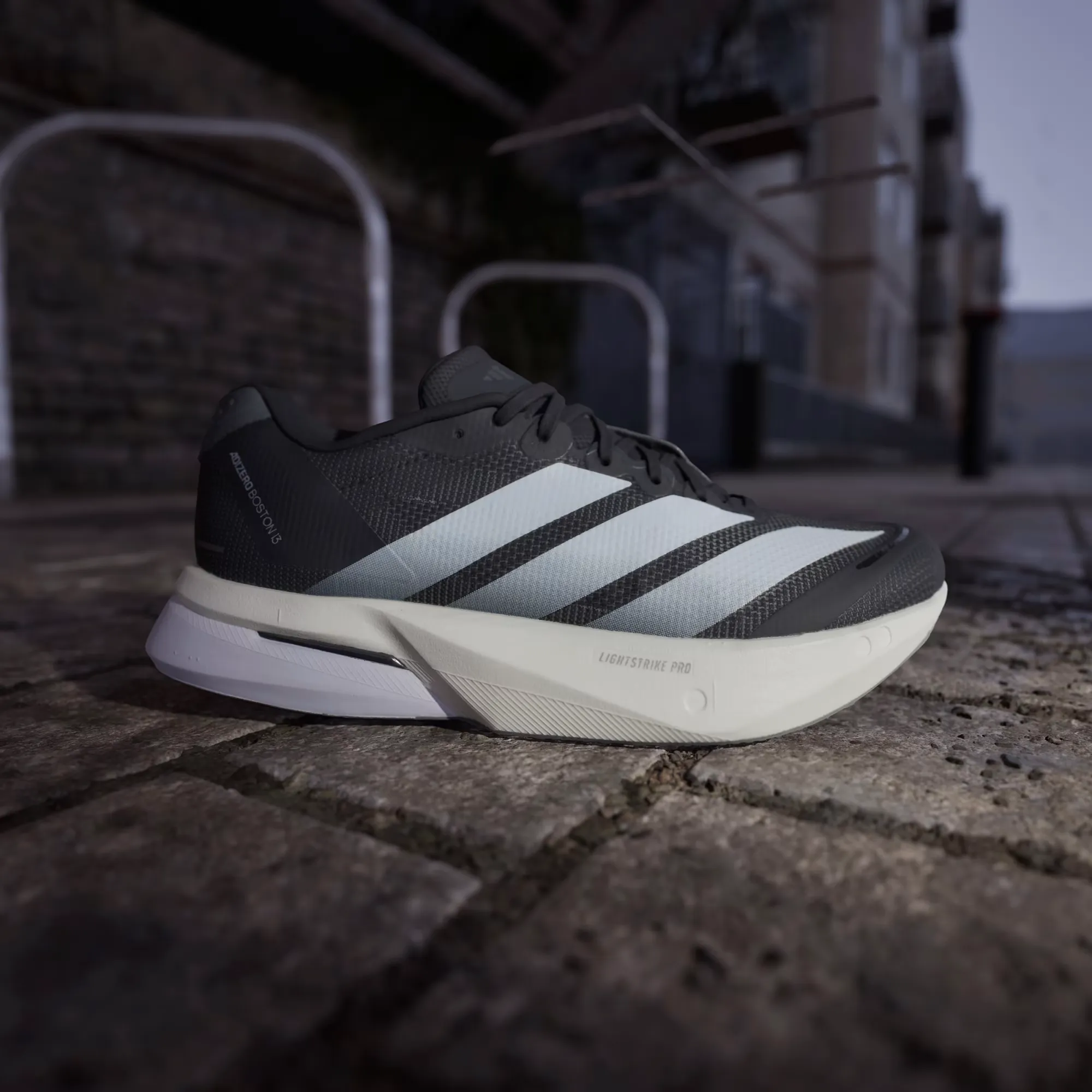 000000_adidas-Adizero-Boston-13-WMNS_CORE-BLACK_JS4958_img1