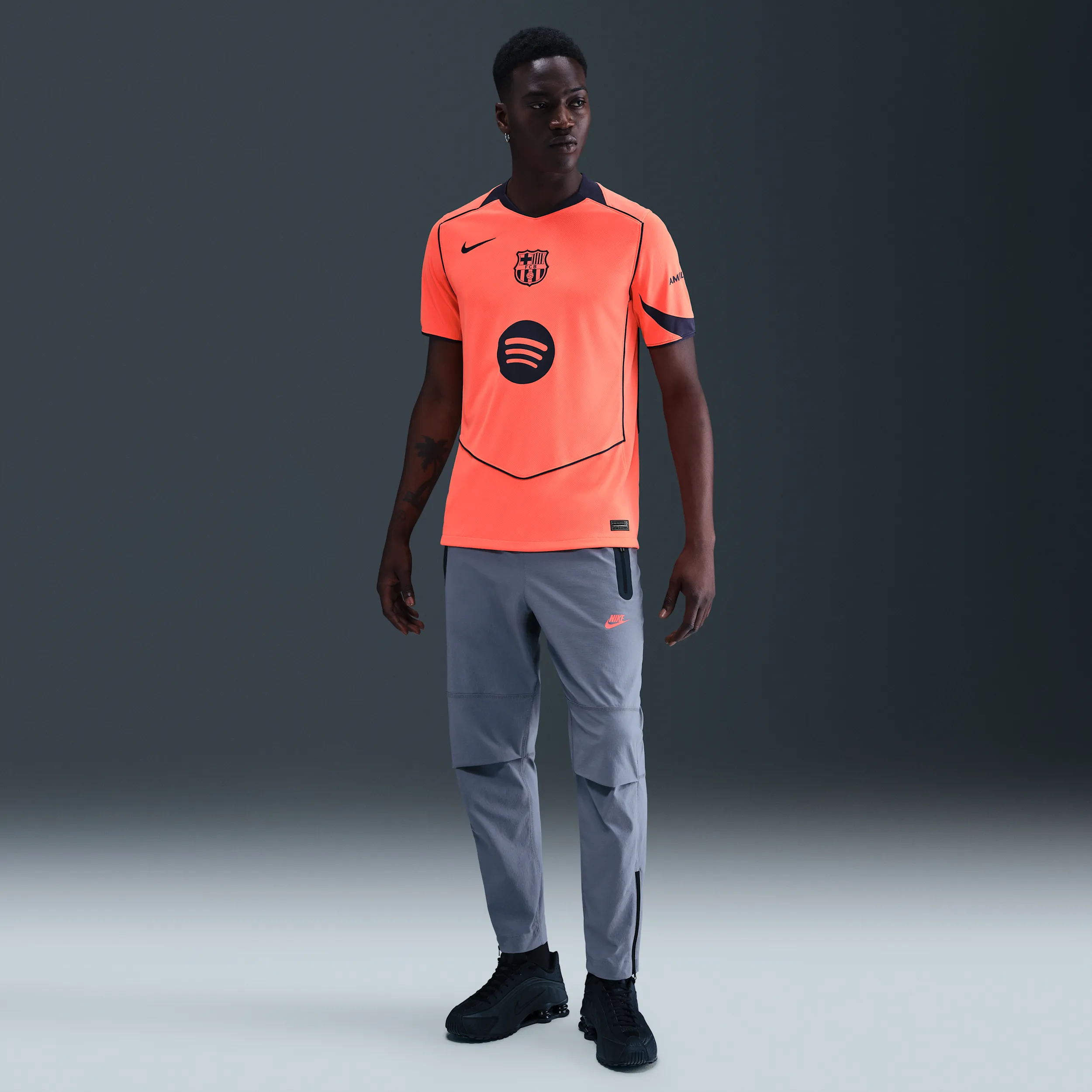 1f1f1f_Nike-FC-Barcelona-Third-Jersey-202526_BRIGHT-MANGO_HM3201-855_img4