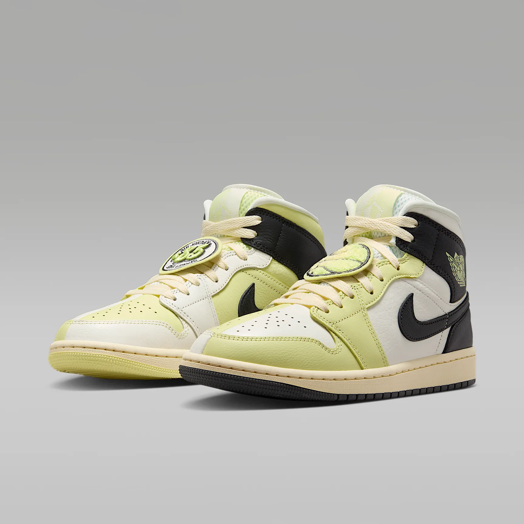 000000_Air-Jordan-1-Mid-SE-WMNS_FALL-LEAGUE_HQ3008-130_img4