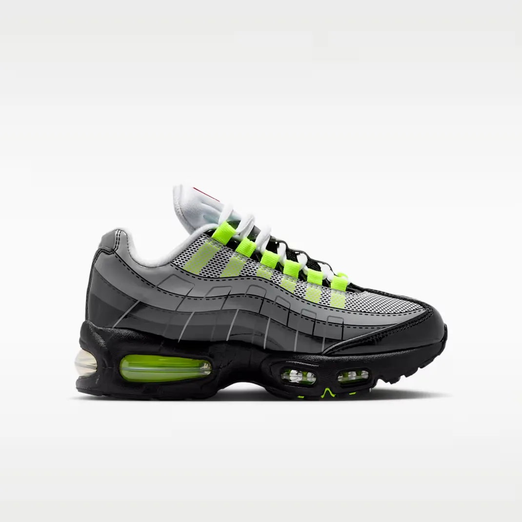 Lego-x-Nike-Air-Max-95-GS_BLACK-NEON_IO4801-002_img2
