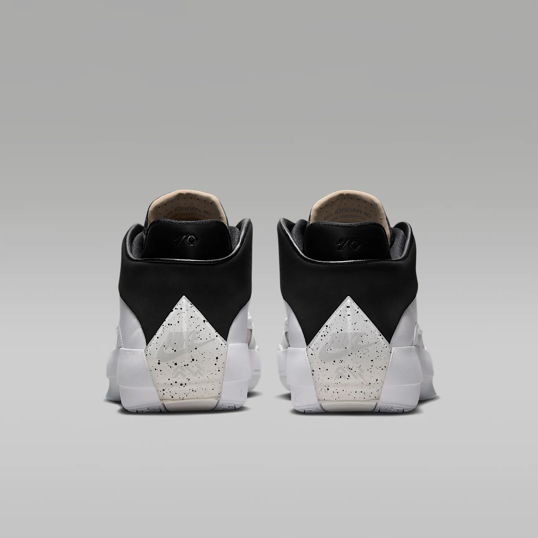 000000_Air-Jordan-40_THE-CLASSIC_HM9931-100_img5