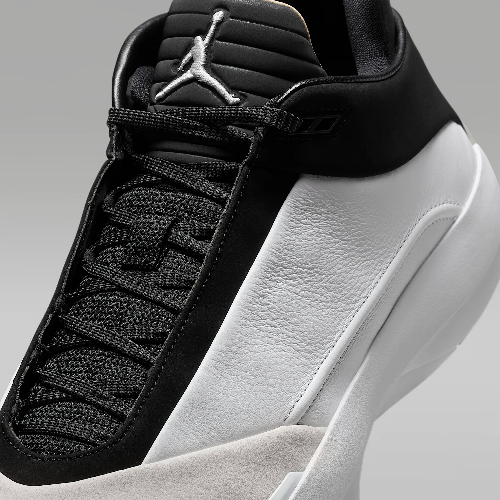 000000_Air-Jordan-40_THE-CLASSIC_HM9931-100_img6