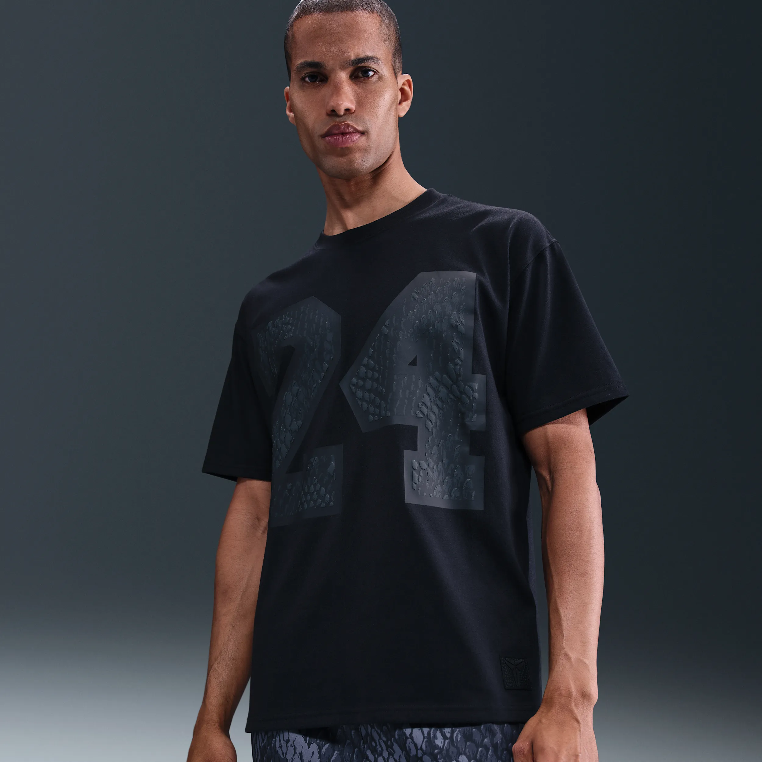 1F1F1F_Nike-Kobe-Dri-Fit-Basketball-T-Shirt_BLACK_IM0564-010_img1