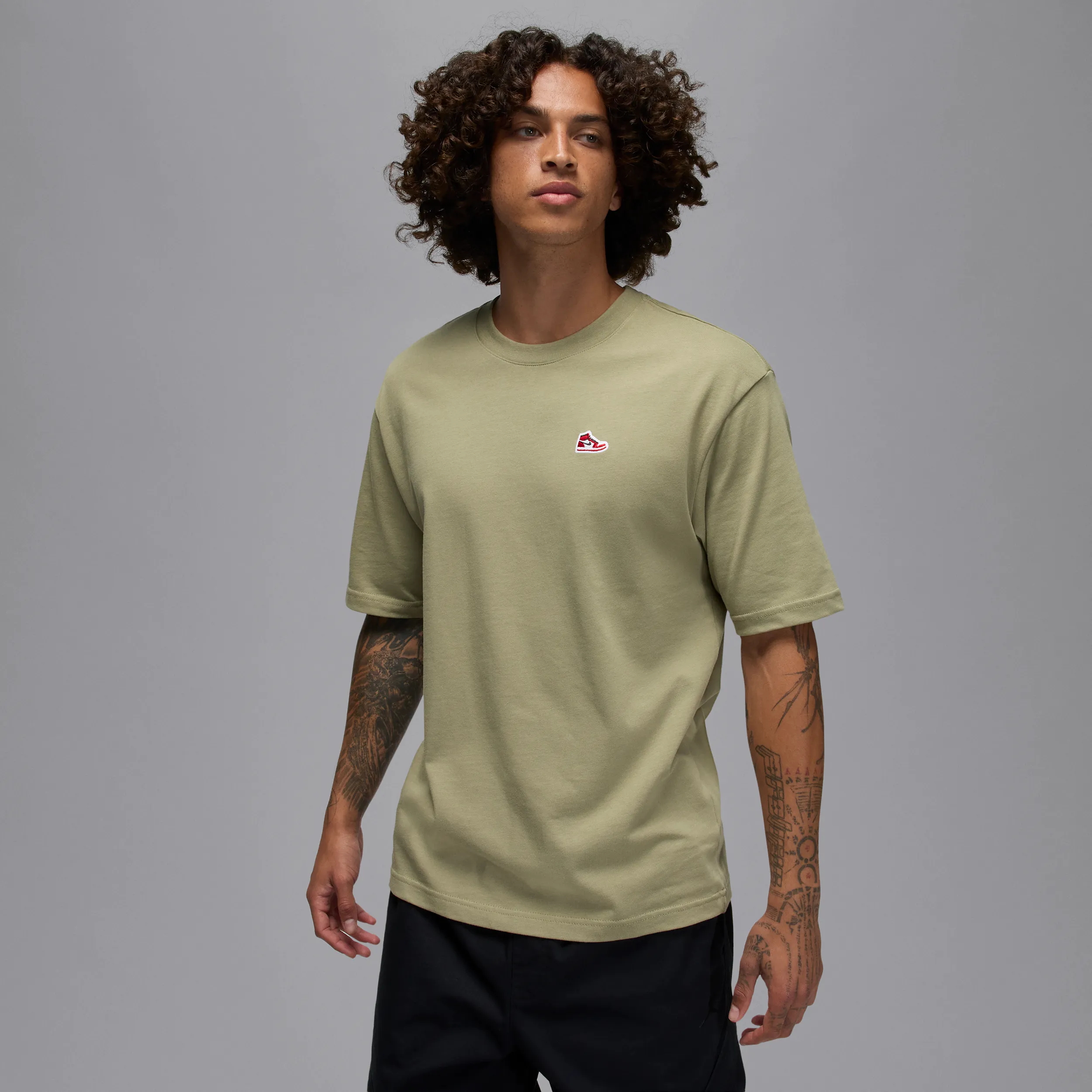 71674b_Jordan-Brand-Sneaker-Patch-T-Shirt_MEDIUM-KHAKI_HJ2326-238_img1