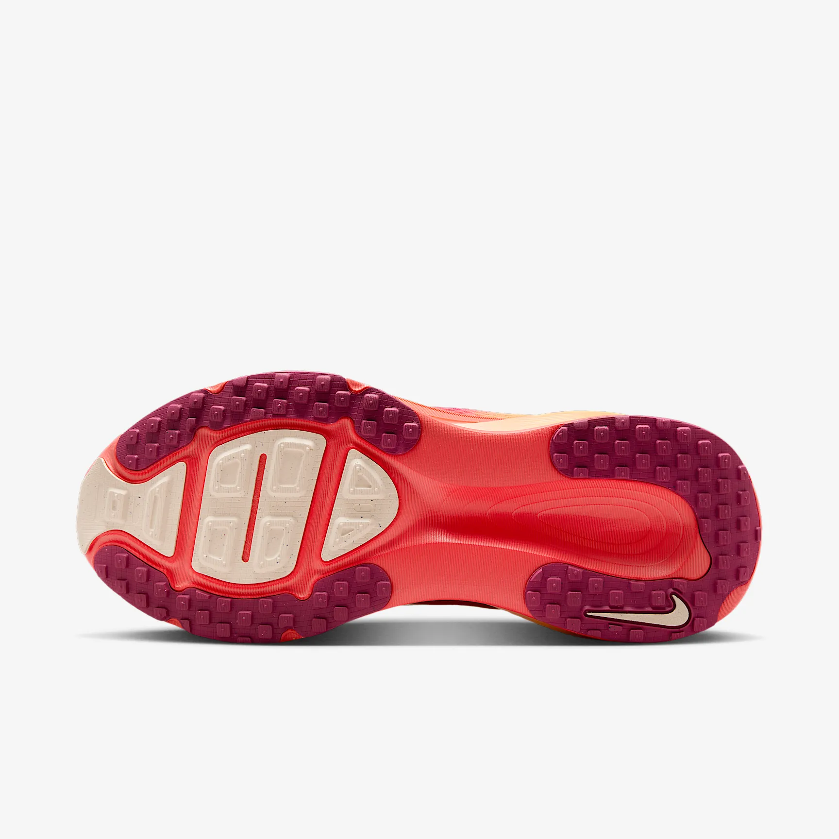 DA3E3A_Nike-Vomero-18-SE_EMBER-GLOW_HQ2585-800_img1