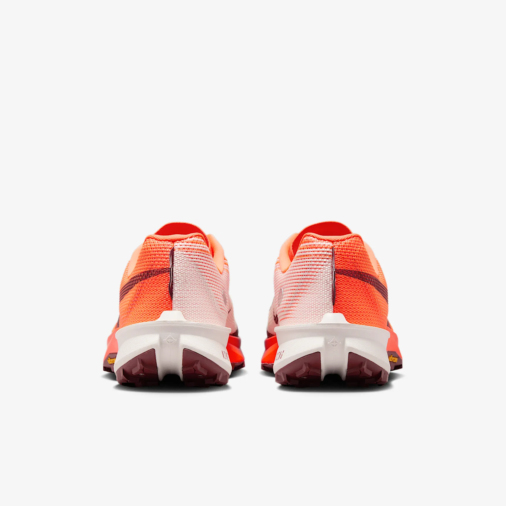 EF2914_Nike-Kiger-10_HYPER-CRIMSON_FV3929-800_img5