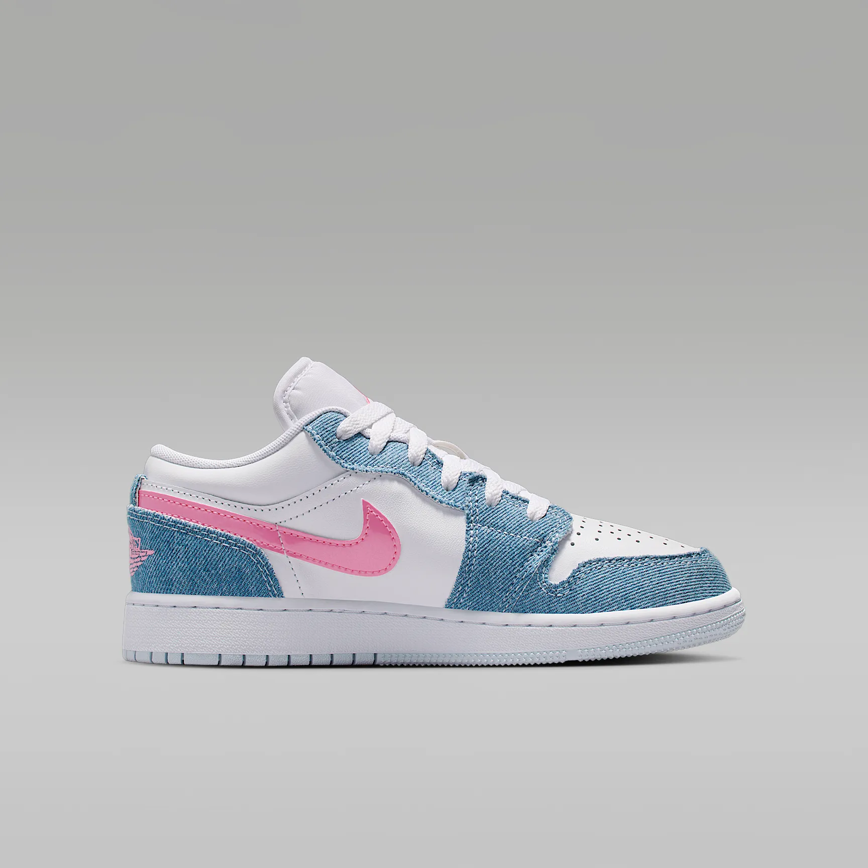 6B8AA1_Air-Jordan-1-Low-SE-GS_DENIM-SEQUIN_HQ2001-400_img2