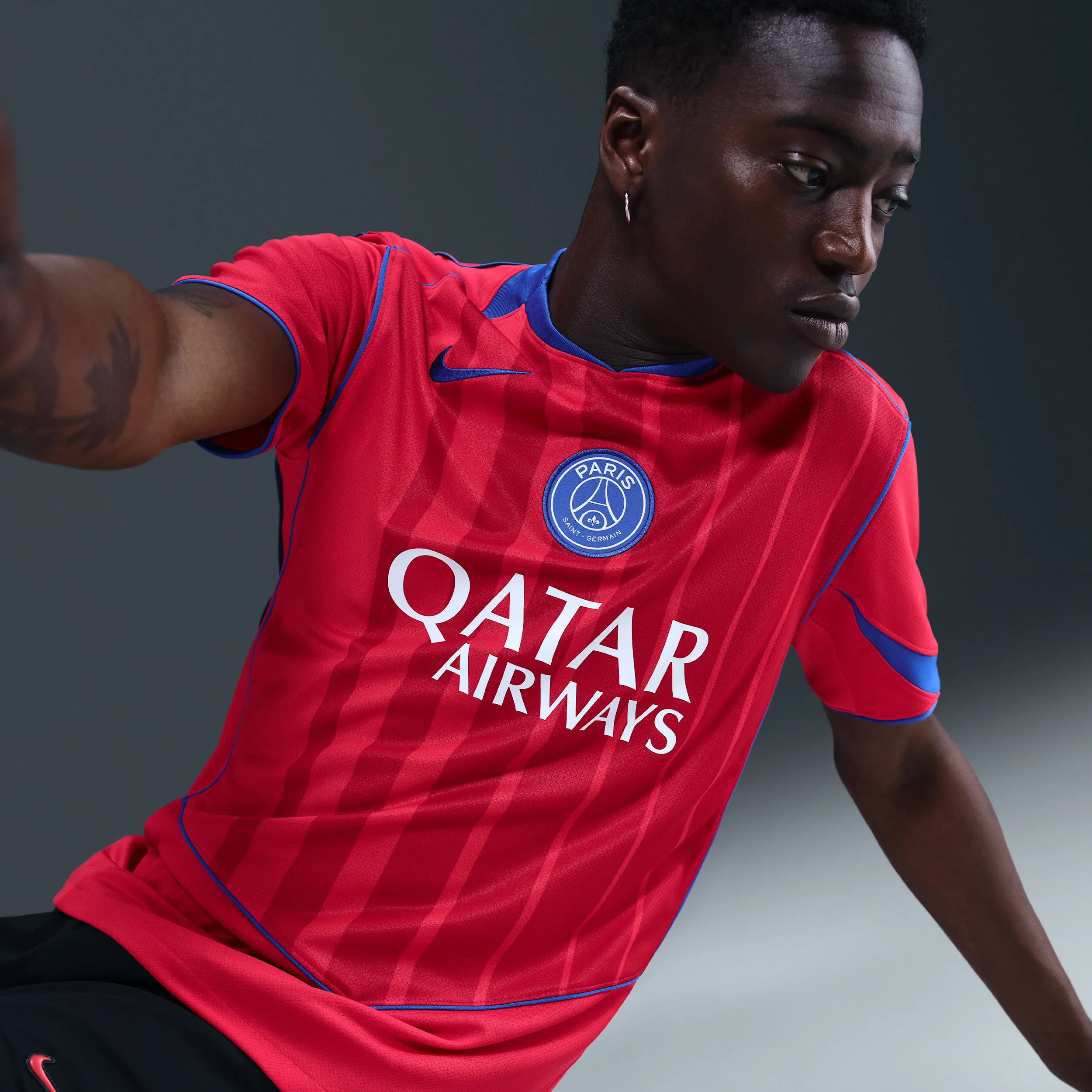 b80b30_PSG-x-Nike-Replica-Dri-FIT-Total-90-Jersey_STADIUM-THIRD_HJ4606-680_img3