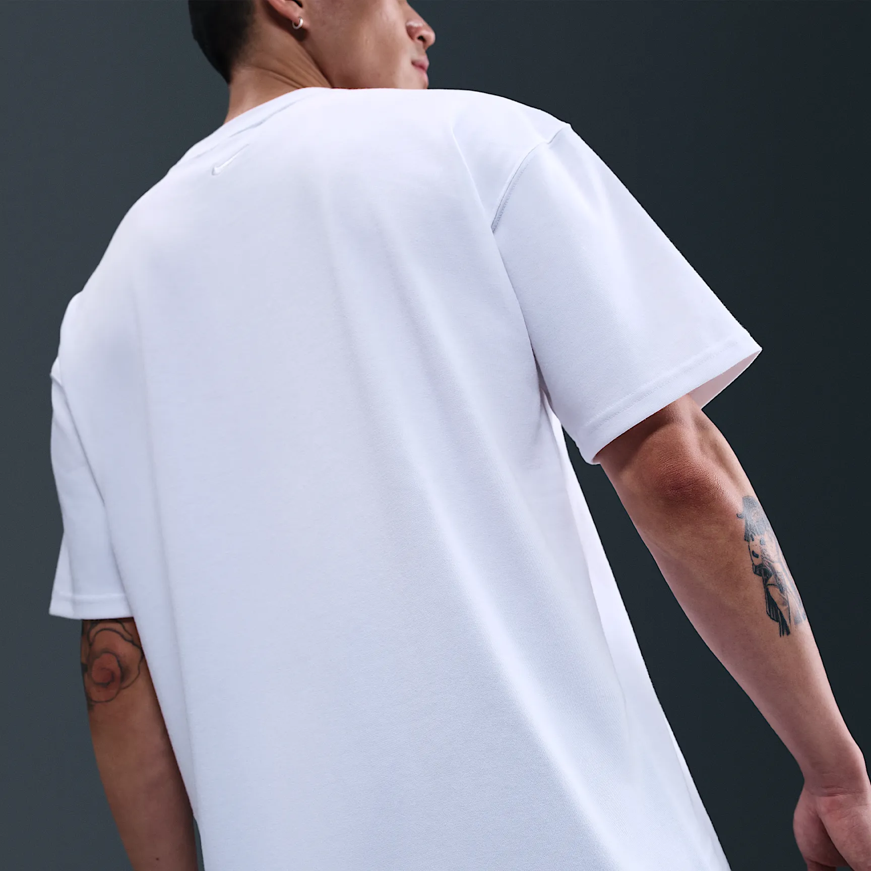 E6E6E6_Nike-Kobe-Dri-FIT-Basketball-T-Shirt_WHITE_IM0318-100_img1