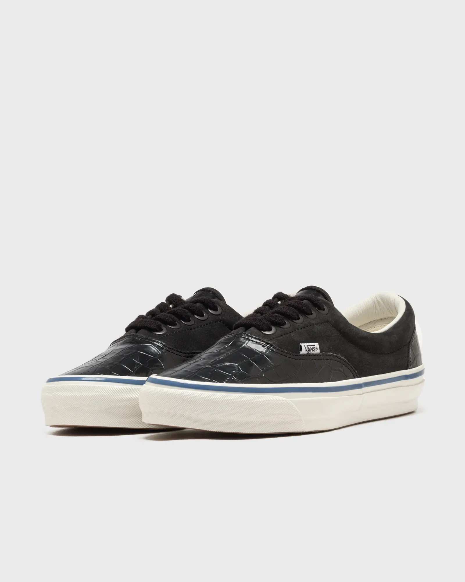 000000_Vans-OTW-Era-95-Vibram_BLACK-PATENT_VN000E8Y3KY1_img1