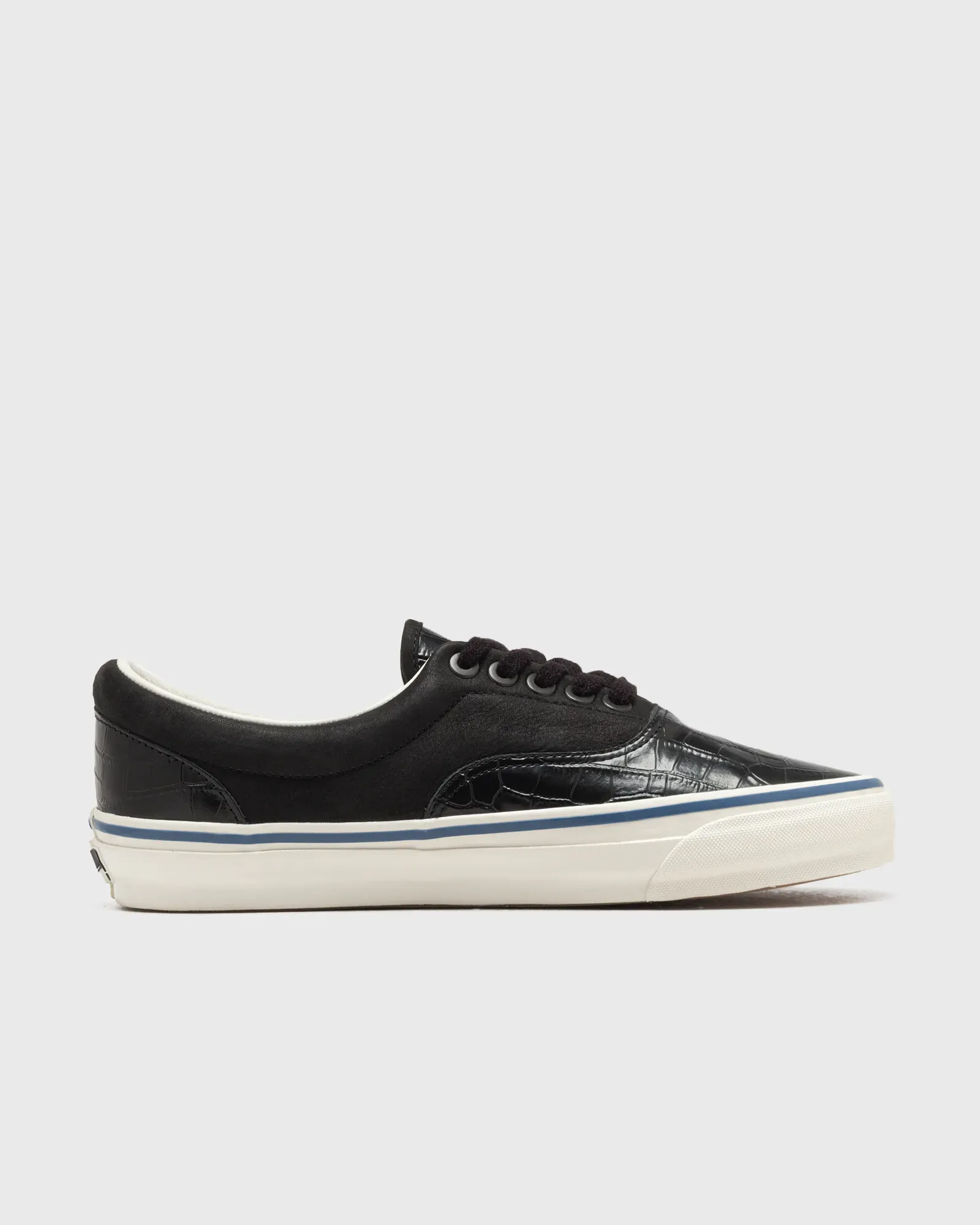 000000_Vans-OTW-Era-95-Vibram_BLACK-PATENT_VN000E8Y3KY1_img2