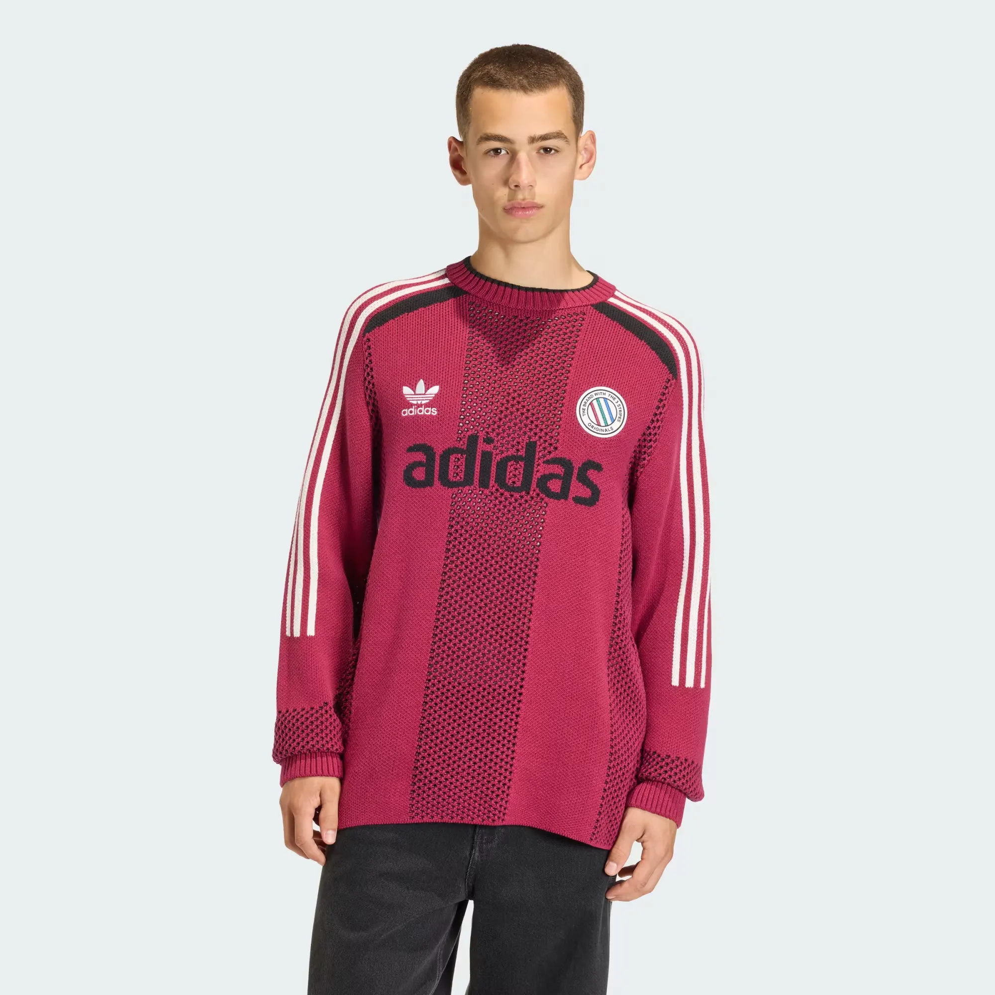 BD3654_adidas-Adicolor-Blokecore-Long-Sleeve-Pullover_LEGACY-BURGUNDY_KQ5086_img0