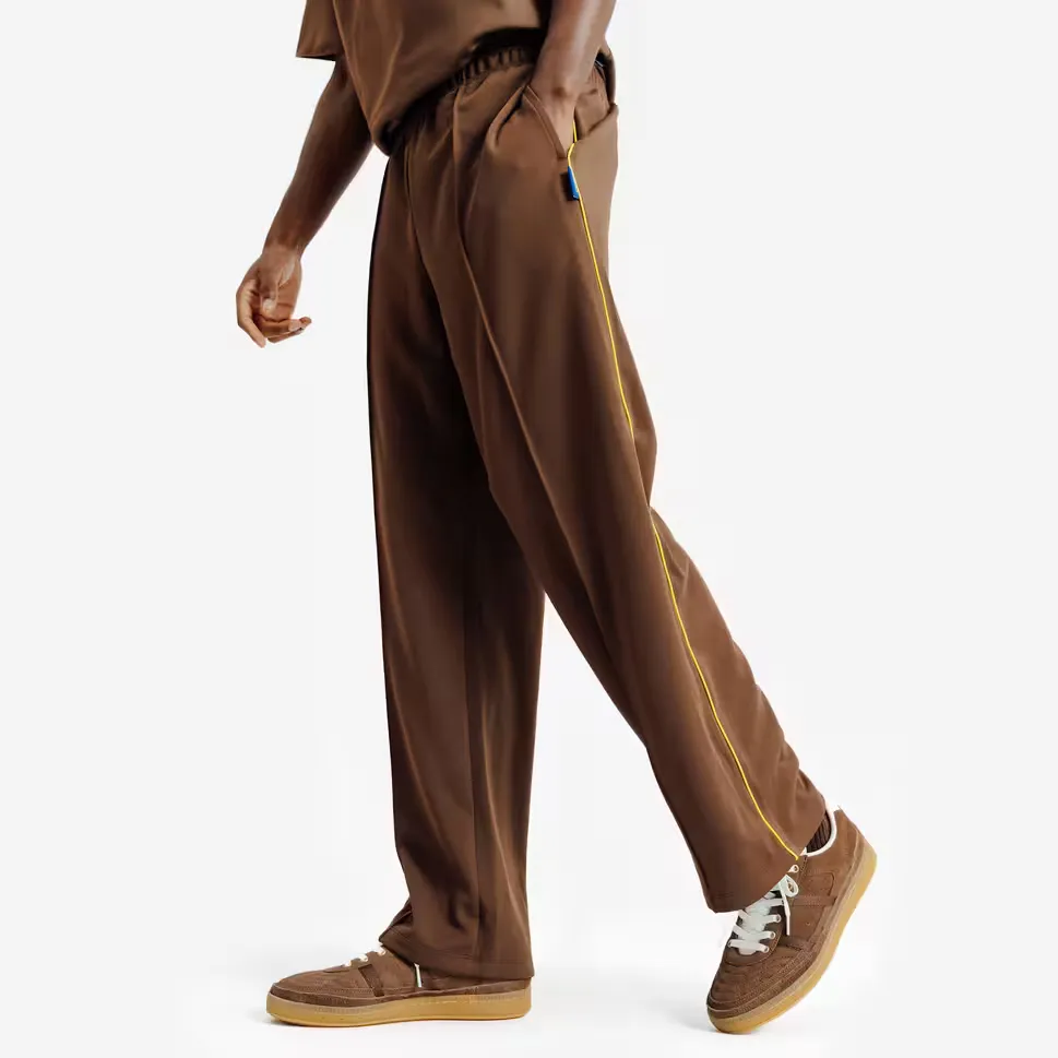 472F23_Decathlon-Late-Bloomers-Trousers_BROWN_8950508_img1