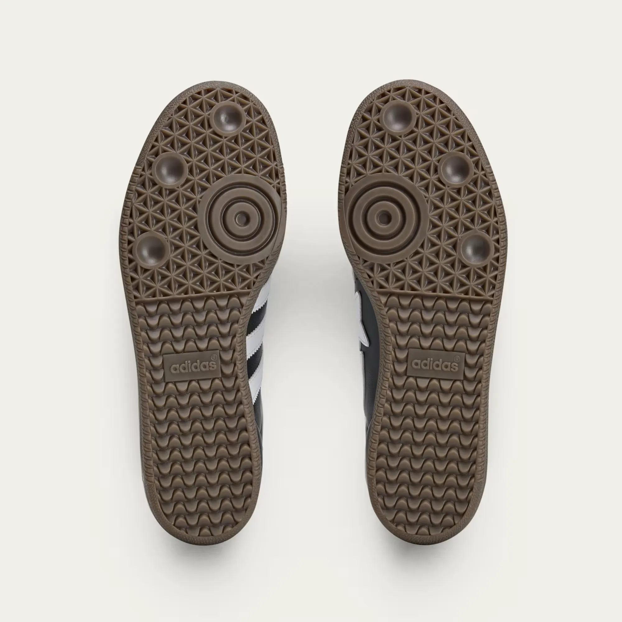 000000_Bape-x-adidas-Samba_CORE-BLACK_JR9246_img2