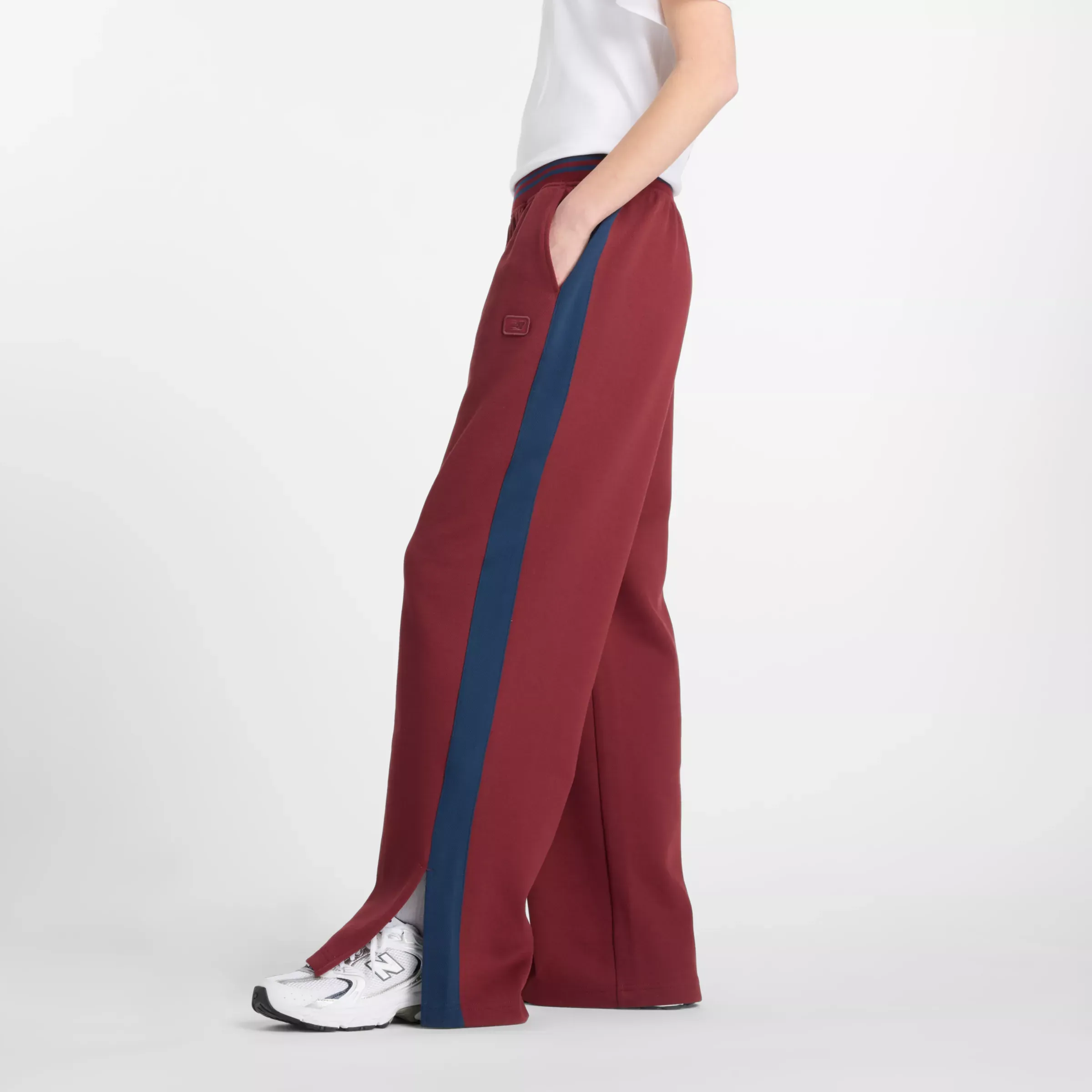 722731_New-Balance-Post-Season-Pique-Track-Pant-WMNS_MONARCH-BURGUNDY_WP53501MHB_img3