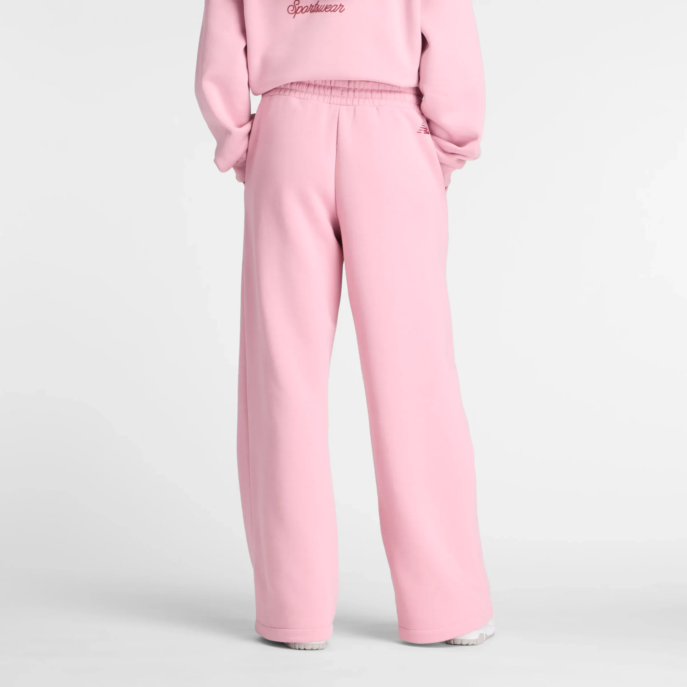 F8C6D4_New-Balance-Linear-Heritage-Fleece-Wide-Leg-Pant-WMNS_PINK-TAFFY_WP53902PTF_img3