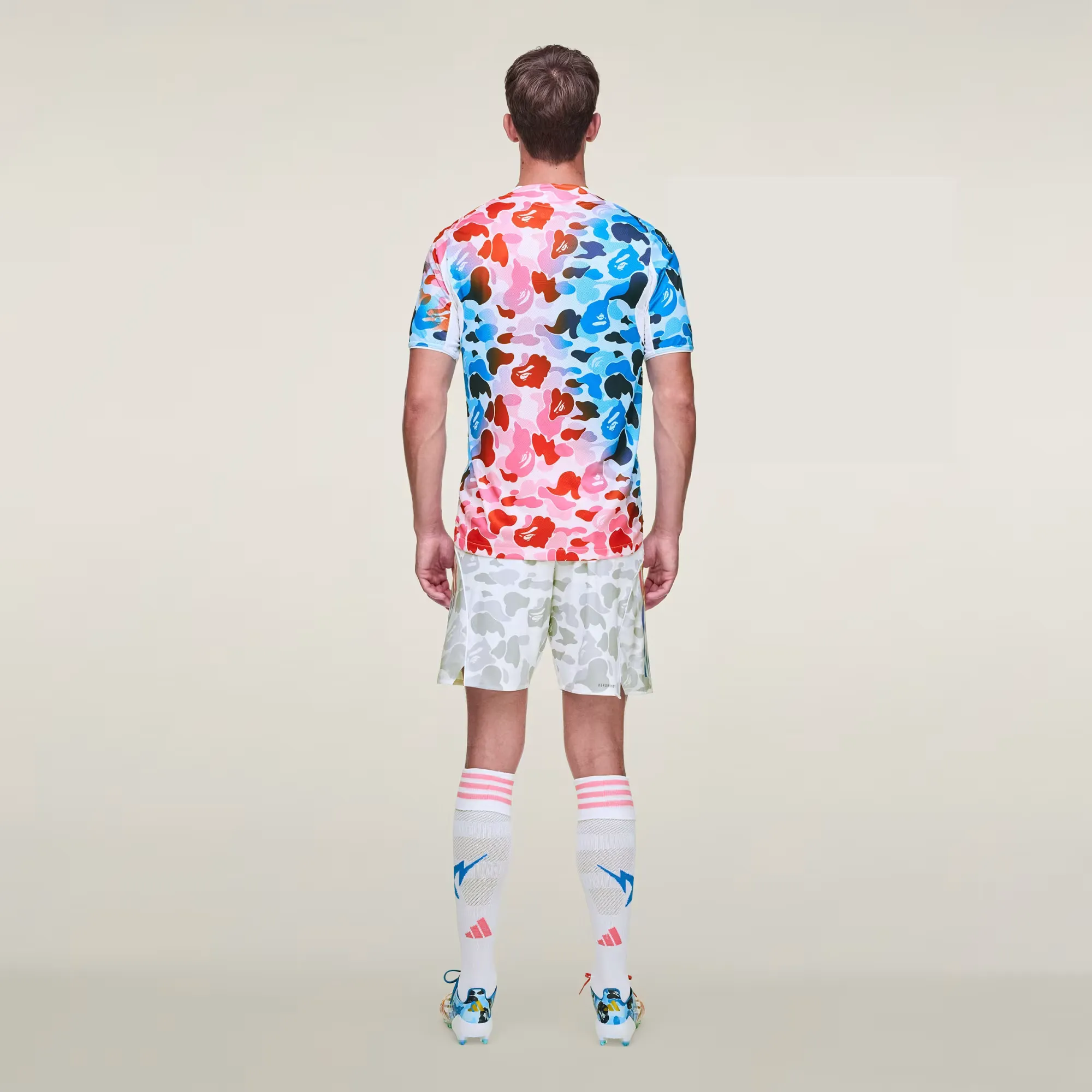 C3C3C3_BAPE-x-adidas-Football-Shorts_WHITE_KB2205_img4