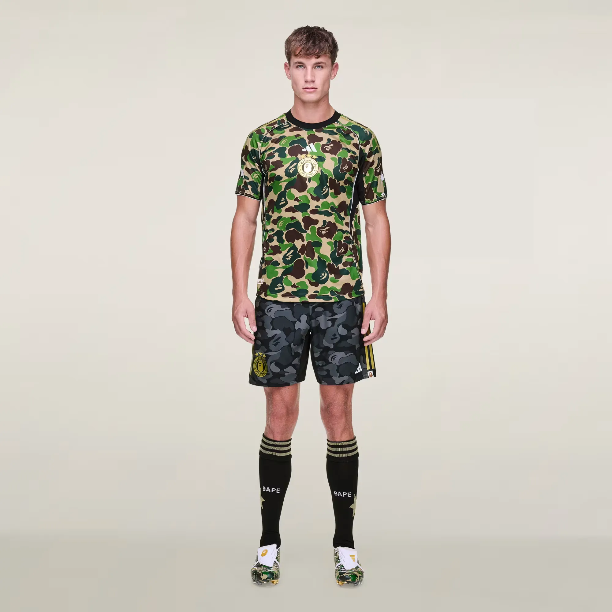 000000_BAPE-x-adidas-Football-Shorts_BLACK_KB2204_img2