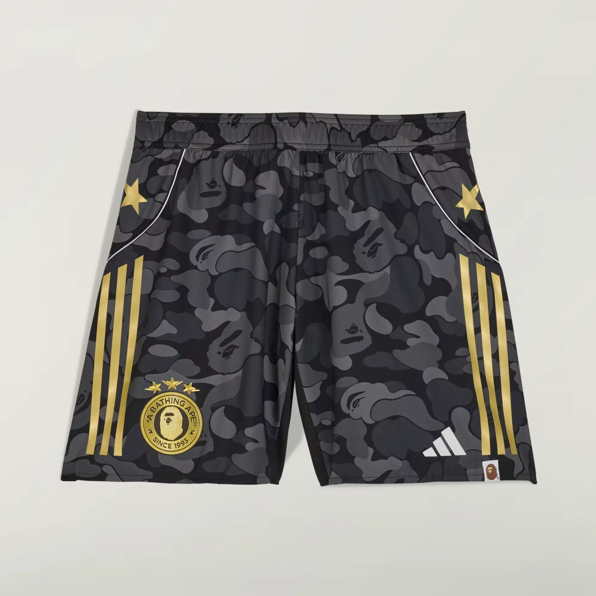 000000_BAPE-x-adidas-Football-Shorts_BLACK_KB2204_img0