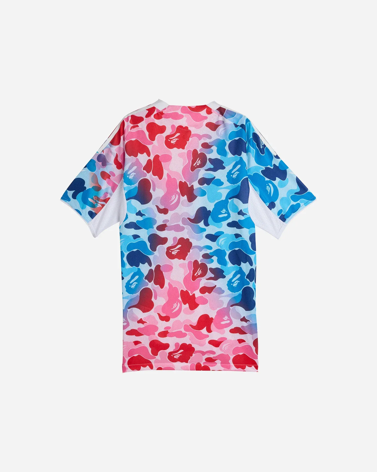 F3729E_BAPE-x-adidas-Foodball-Jersey_SHOCK-BLUE_KA0040_img1