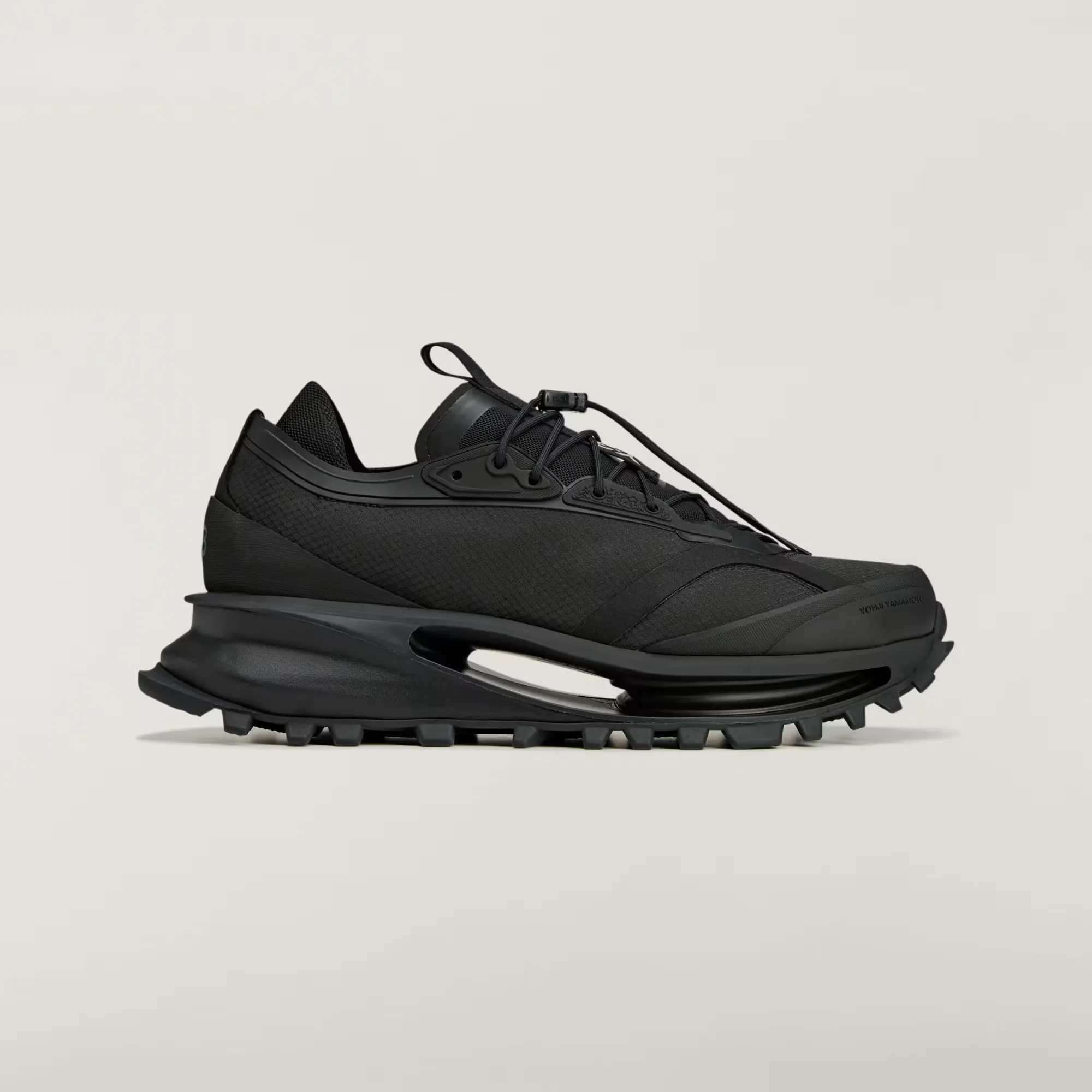 000000_adidas-Y-3-S-Gendo-Trail_BLACK_JQ0198_img0