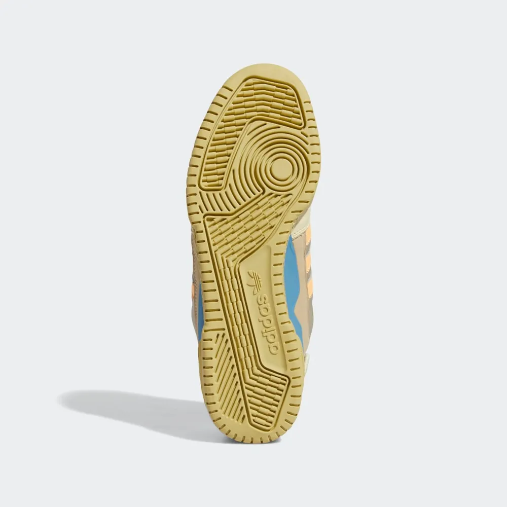 D2B009_Bad-Bunny-x-Adidas-Forum-Powerphase_BENITO_GZ2009_img3