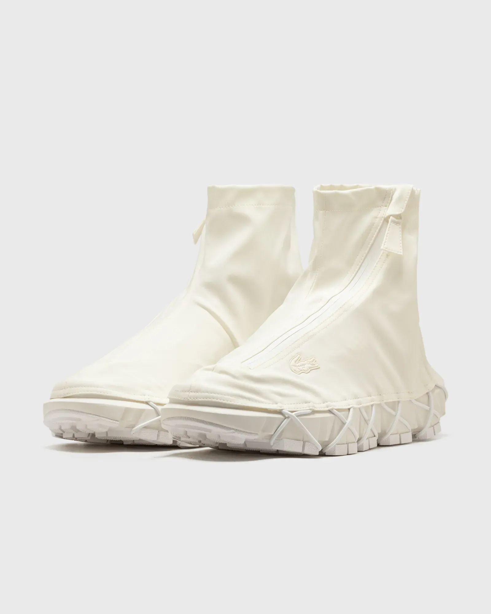 E1DFD2_Lacoste-Gaitor-Runway_OFF-WHITE_50SMA0240-18C_img1