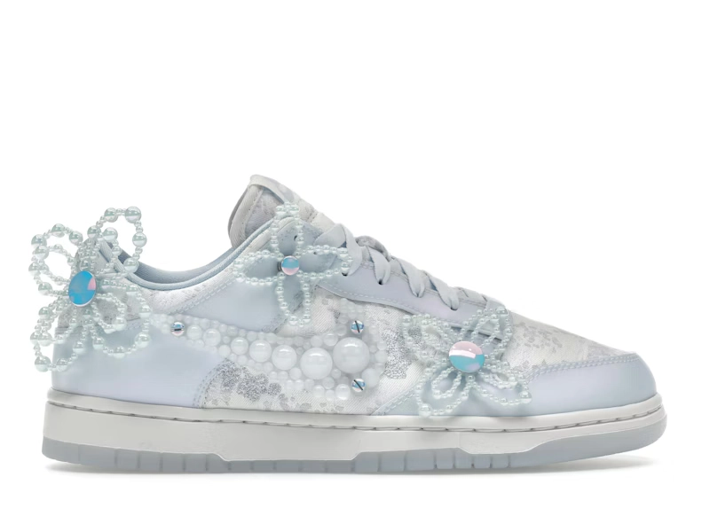 Susan Fang x Nike Dunk Low WMNS BLUE TINT - view 0