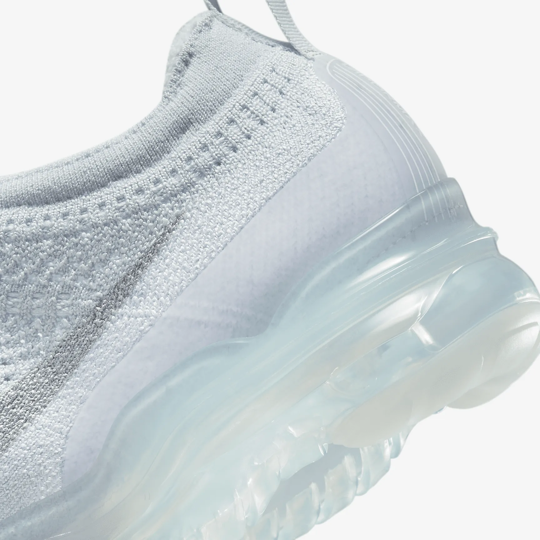 BAC8C7_Nike-Air-VaporMax-2023-Flyknit_PURE-PLATINIUM_DV1678-002_img7