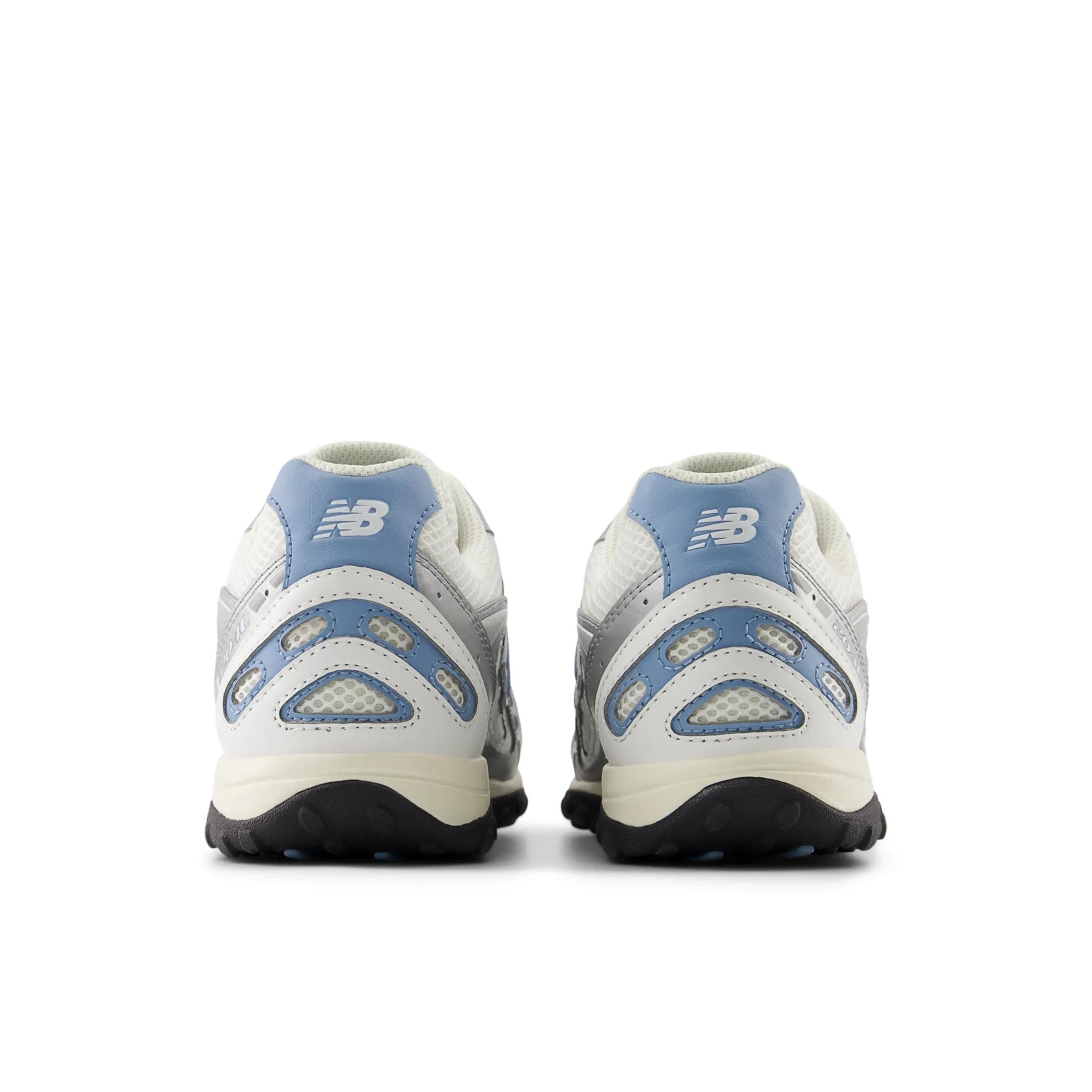 6D8CAA_New-Balance-204L_SILVER-STILL-WATER_U204LSWC_img4