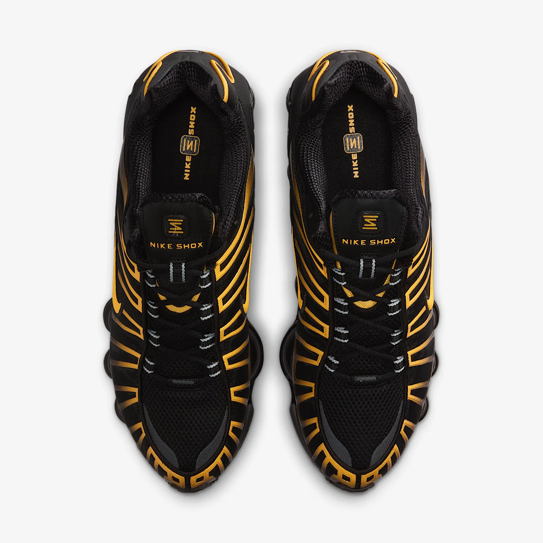 000000_Nike-Shox-TL_BLACK-UNIVERSITY-GOLD_AV3595-013_img3