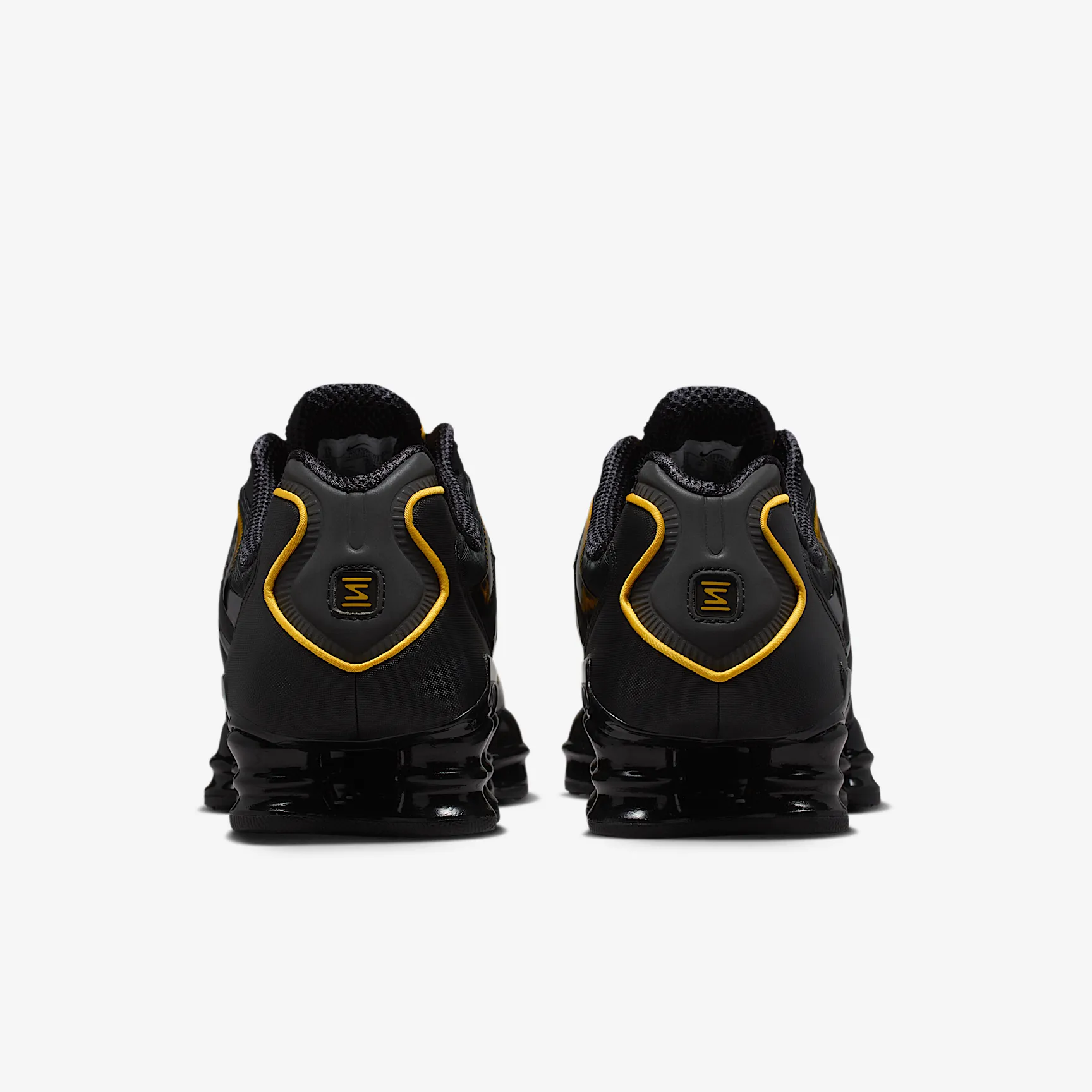 000000_Nike-Shox-TL_BLACK-UNIVERSITY-GOLD_AV3595-013_img5