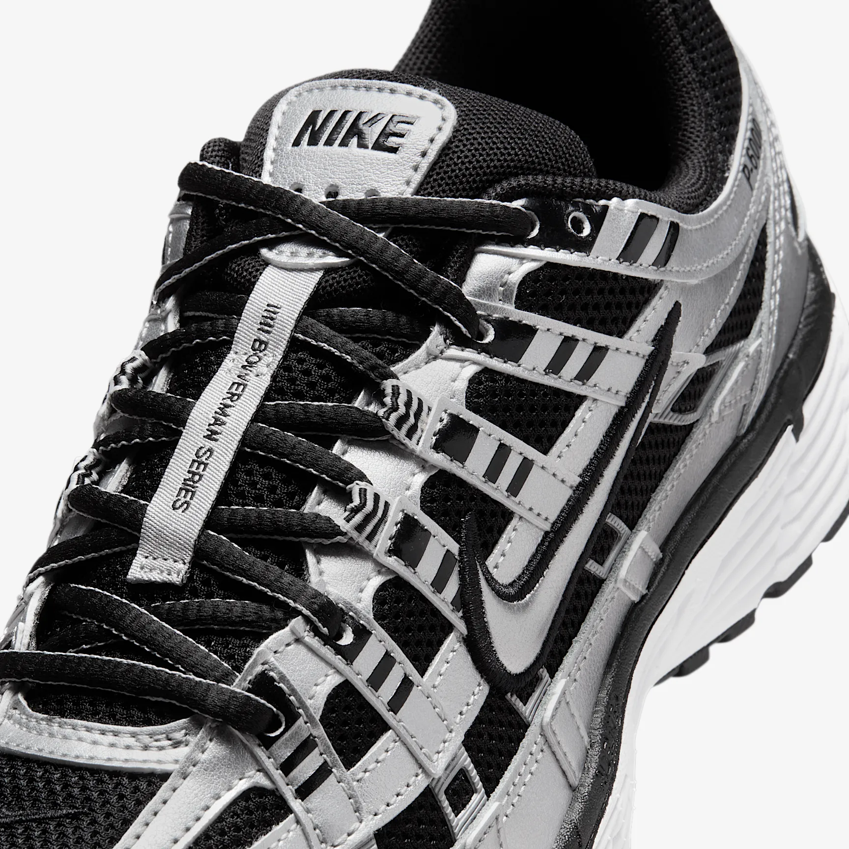 4D4C4C_Nike-P-6000-WMNS_BLACK-METALLIC-SILVER_BV1021-013_img6