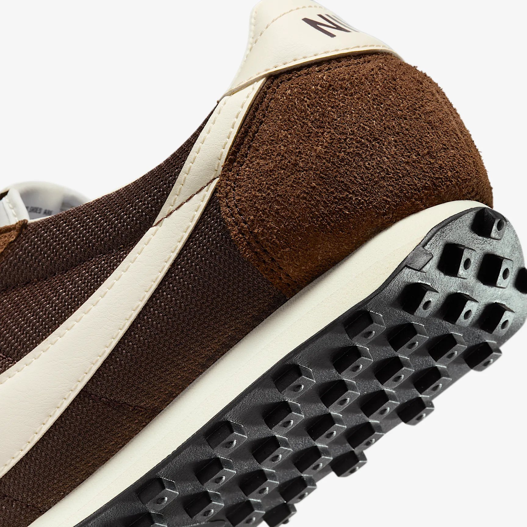 67422C_Nike-LD-1000_BAROQUE-BROWN_HJ4687-201_img7