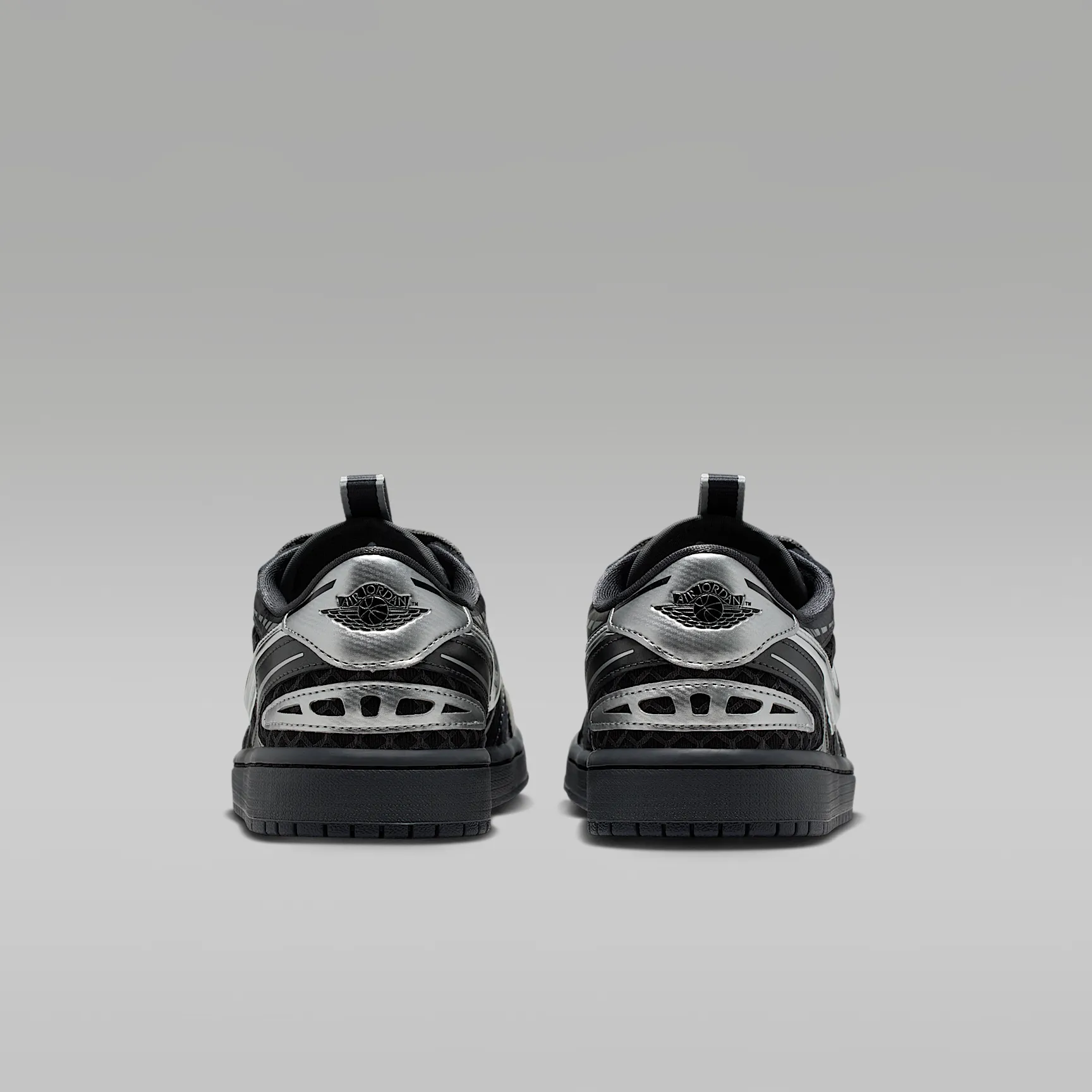 000000_Air-Jordan-1-Low-Method-of-Make-WMNS_BLACK_HQ2186-001_img5