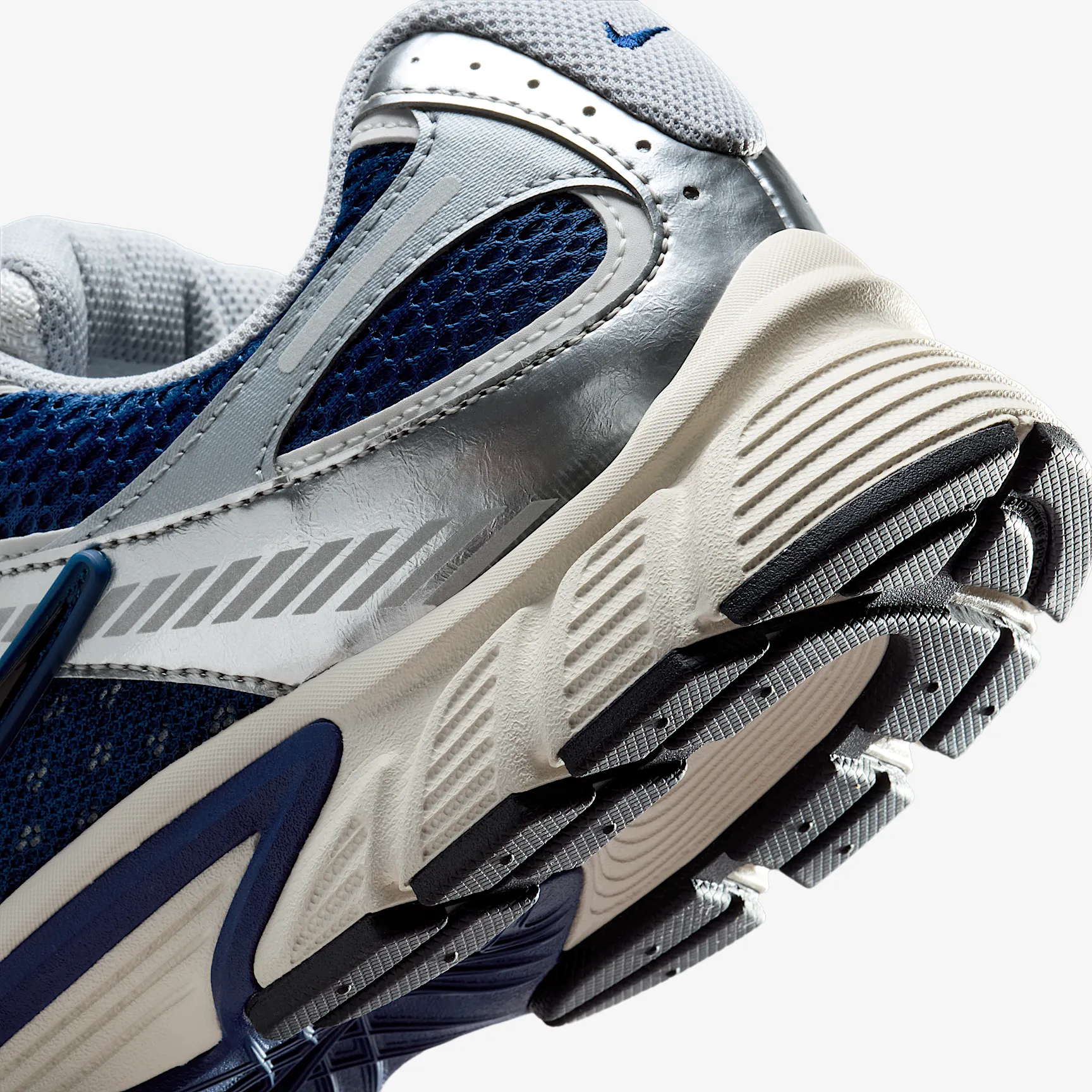 354056_Nike-V5-RNR_BLUE-VOID_HJ5228-400_img7