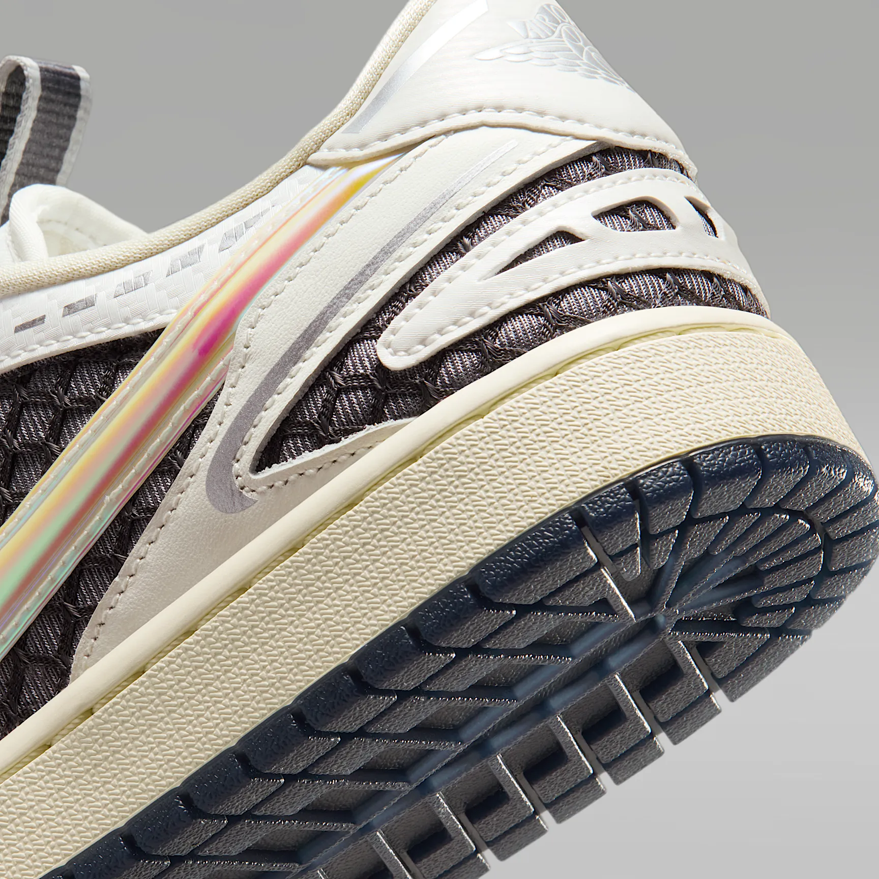 CFCABF_Air-Jordan-1-Low-Method-of-Make-WMNS_SAIL_HQ2186-100_img7