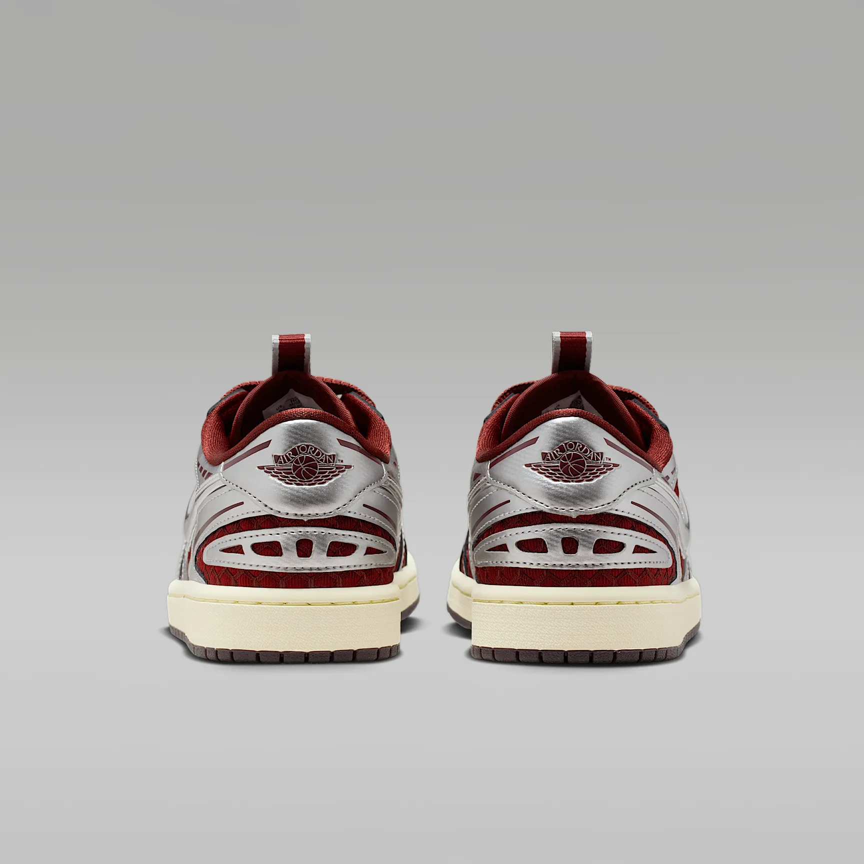 7F4441_Air-Jordan-1-Low-Method-of-Make-WMNS_DARK-TEAM-RED_HQ2186-600_img5