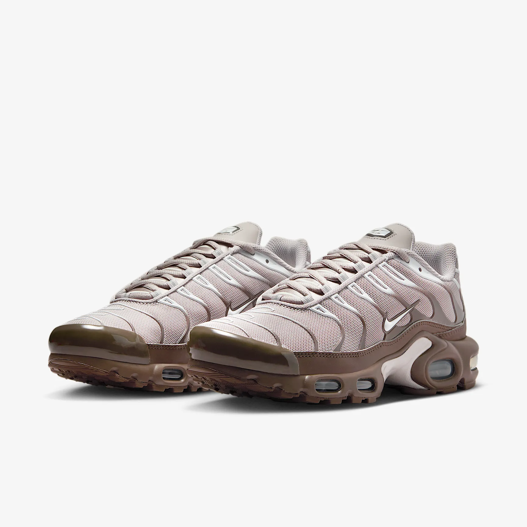 655455_Nike-Air-Max-Plus-WMNS_IRONSTONE_DZ3671-002_img4