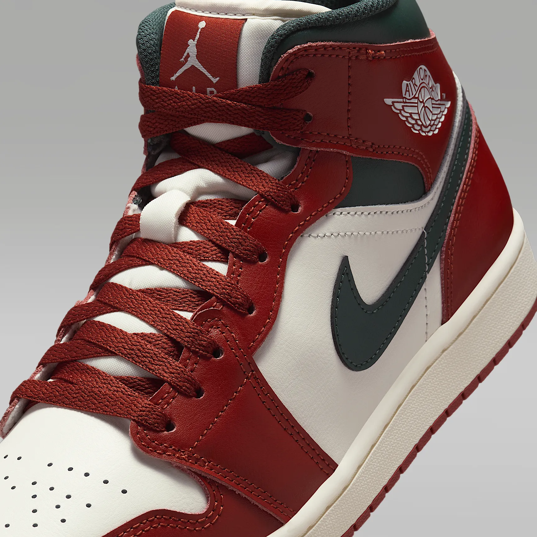 661415_Air-Jordan-1-Mid_REDSTONE-MIDNIGHT-GREEN_DQ8426-105_img6