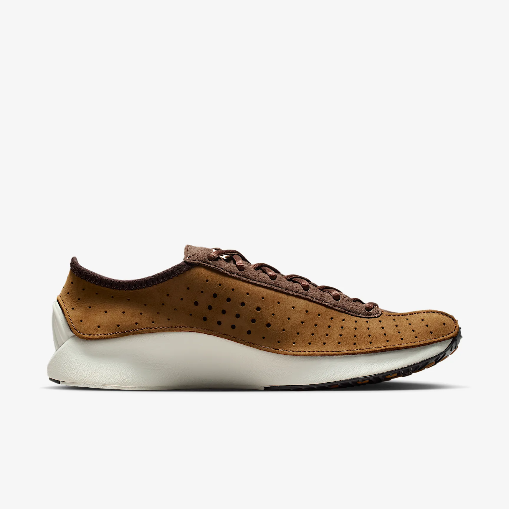 8D653A_Nike-Air-Superfly-WMNS_LIGHT-BRITISH-TAN_HQ7955-201_img2