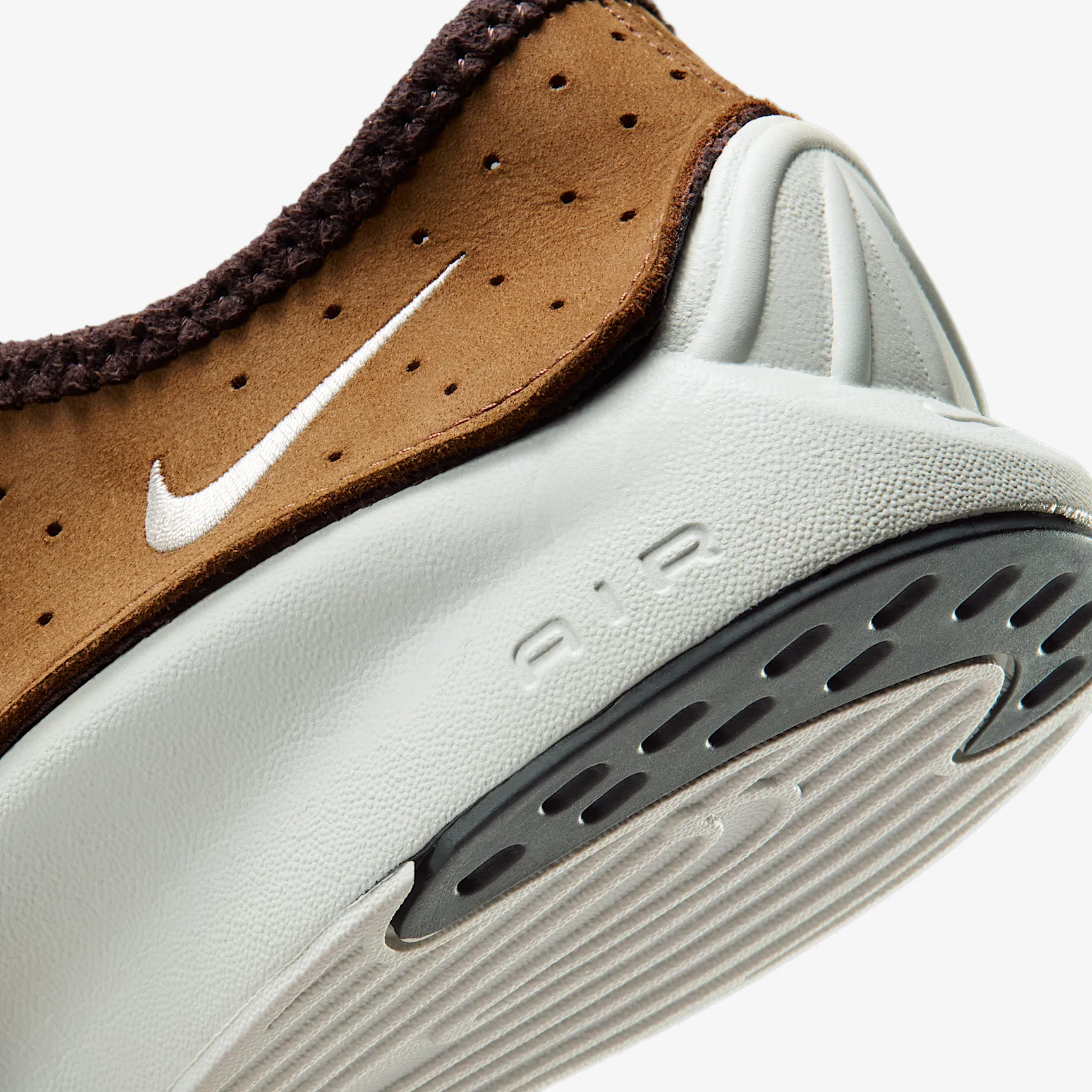 8D653A_Nike-Air-Superfly-WMNS_LIGHT-BRITISH-TAN_HQ7955-201_img7