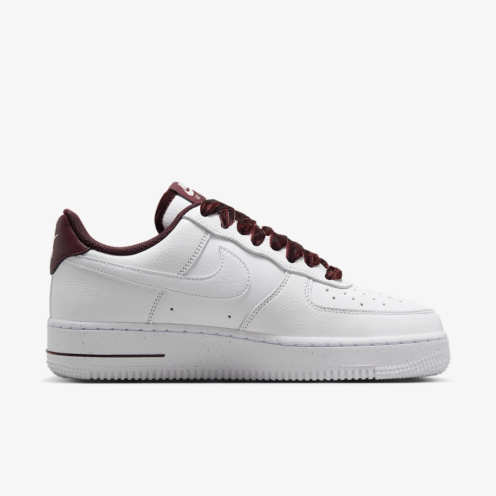 6D4F55_Nike-Air-Force-1-Low-WMNS_BURGUNDY-CRUSH_HV4403-600_img2