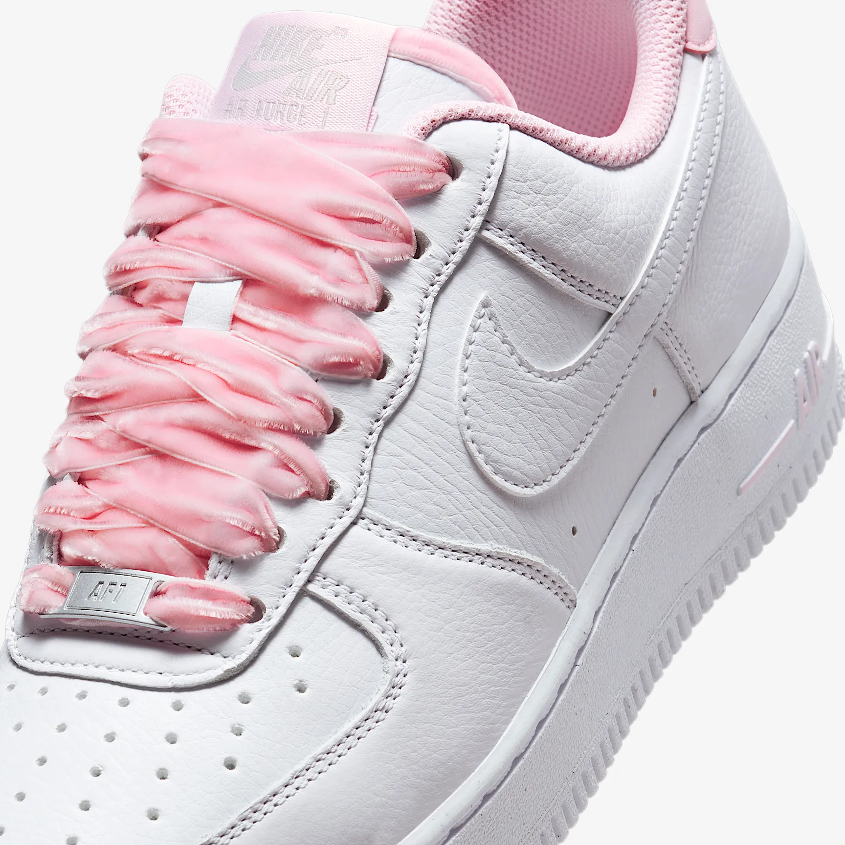 DE7C88_Nike-Air-Force-1-Low-'07-WMNS_PINK-VELVET-LACES_HV4403-601_img6
