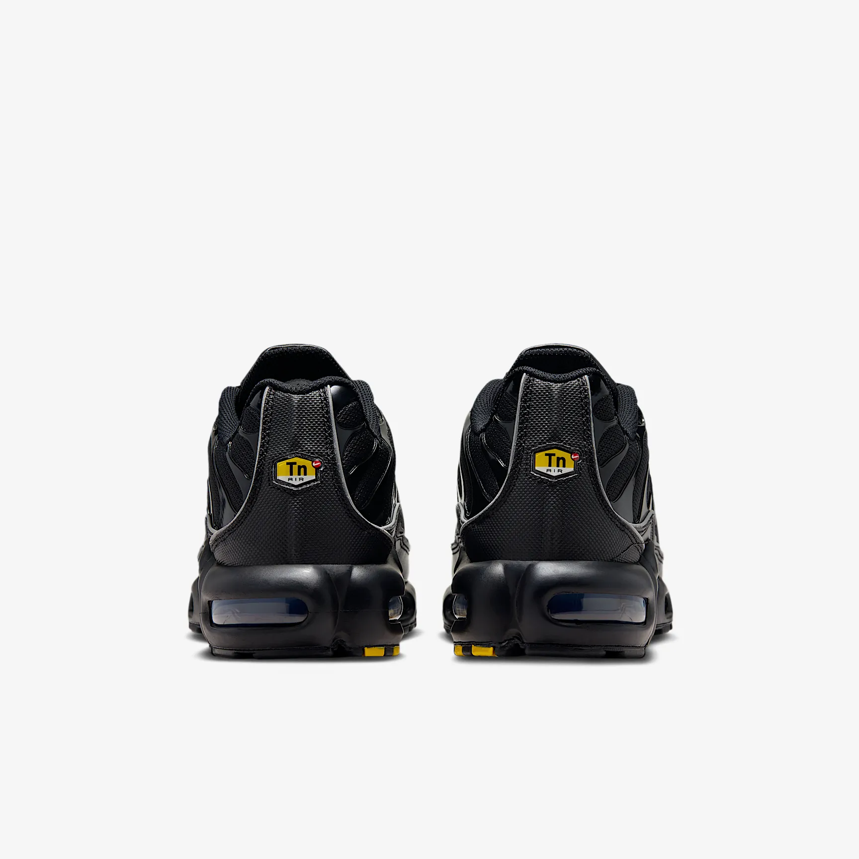 000000_Nike-Air-Max-Plus-OG_BLACK-REFLECTIVE_HV8066-002_img5