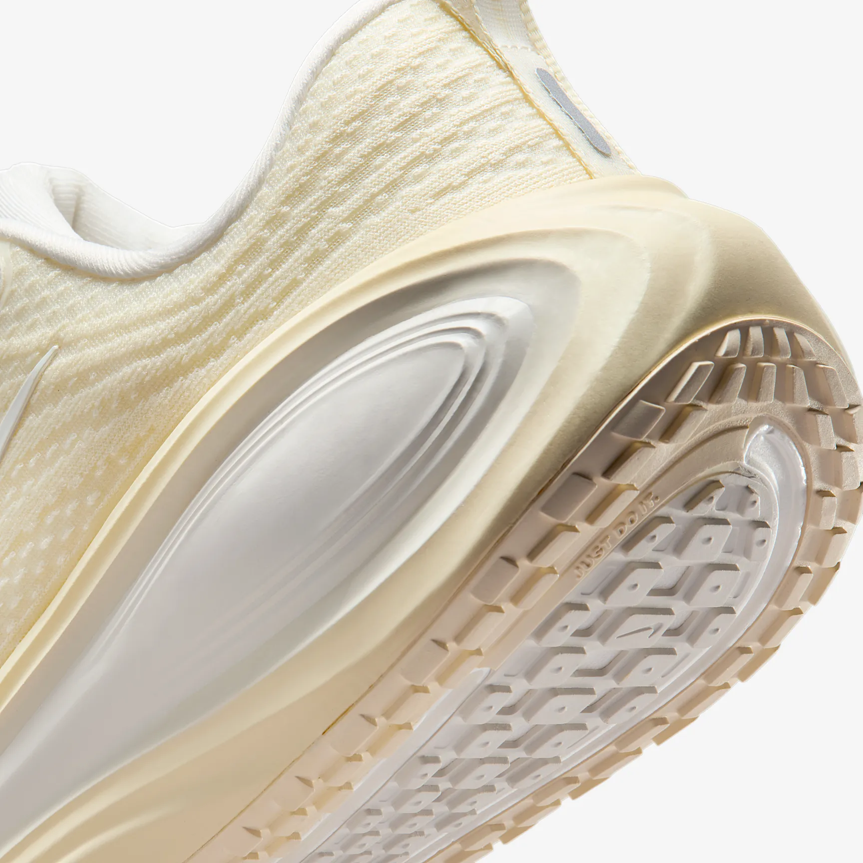 D9C8AB_Nike-Vomero-Plus-WMNS_SAIL-ALABASTER_HV8154-105_img7